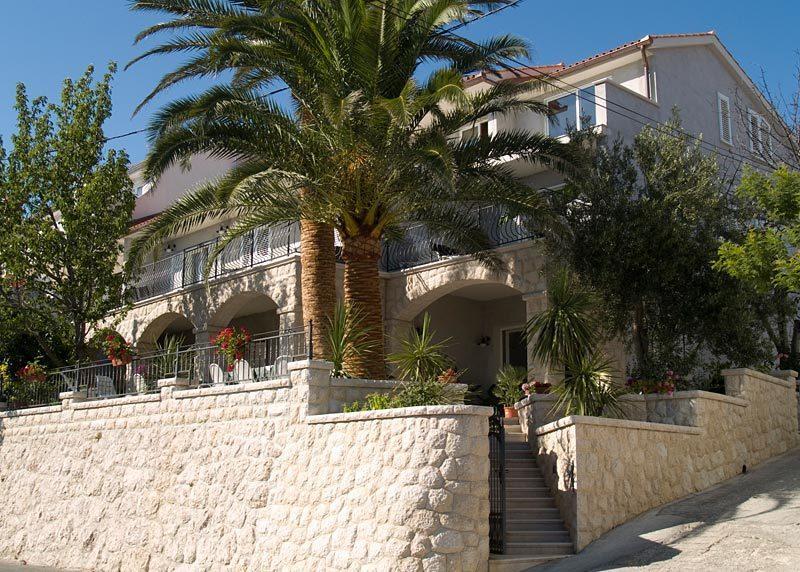 Apartments Marco Polo Banjol Стая снимка